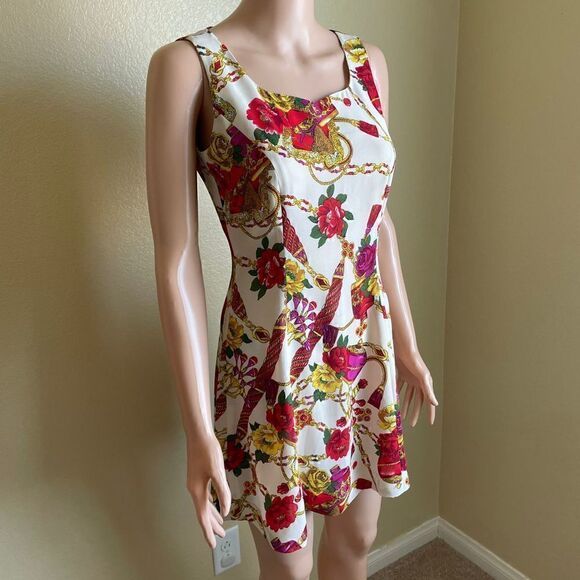 Erote Floral Chain Mini Dress Size Small - Picture 2 of 8